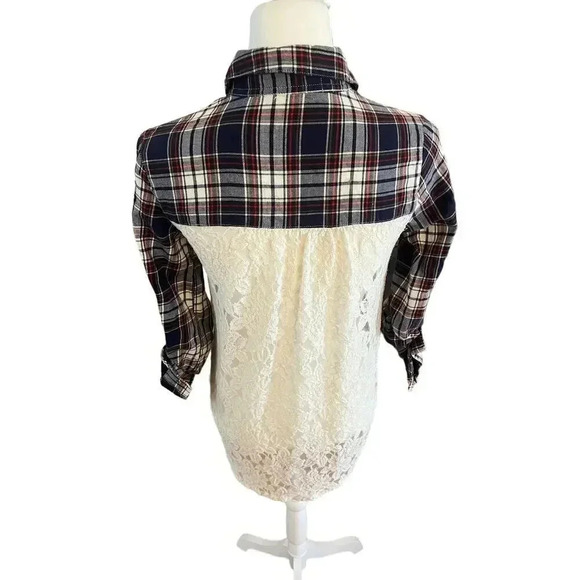 Taylor and Sage casual flannel with lace back plaid front size extra small - Picture 4 of 9
